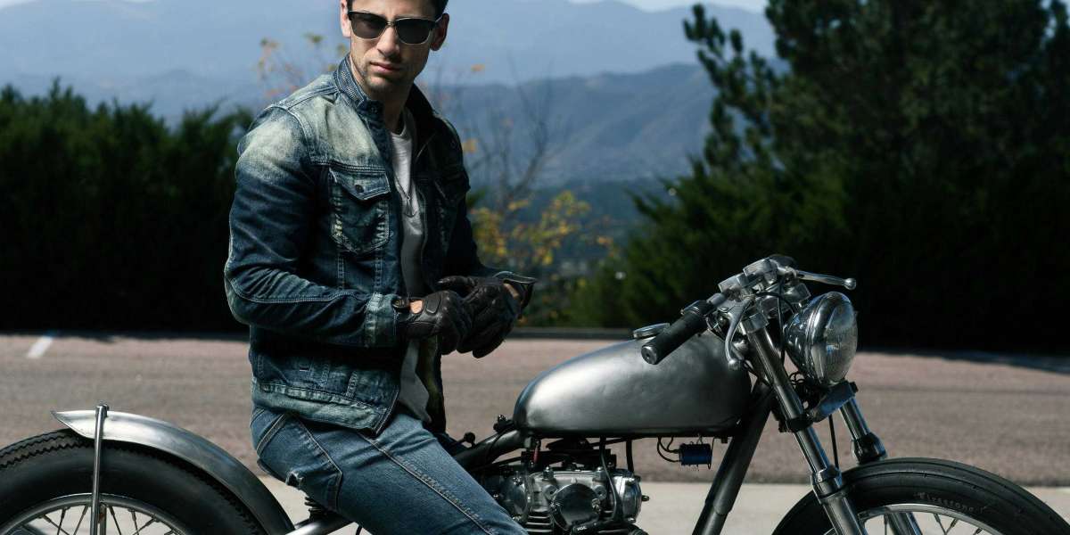 Top 10 Leather Jackets Outfit Ideas for 2025