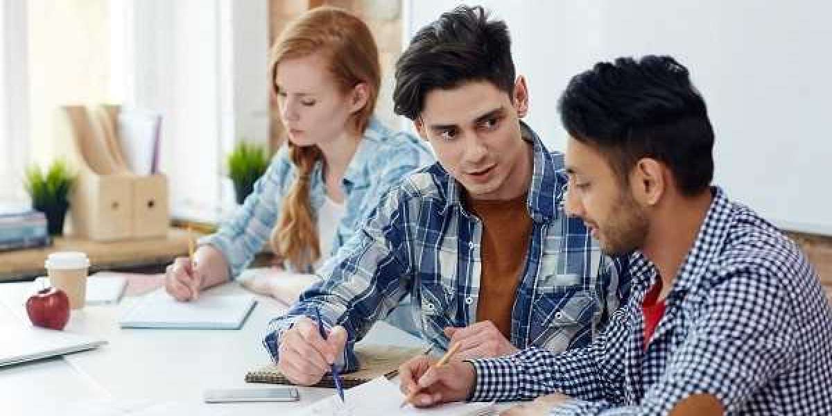 How Dr M. C. Saxena Polytechnic Prepares You for Industry-Ready Careers
