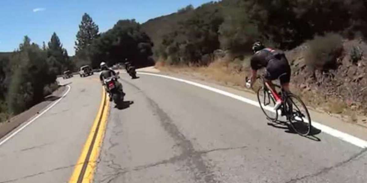 Overtaking Motorcyclists Safely on Windy Roads: What Every Driver Should Know