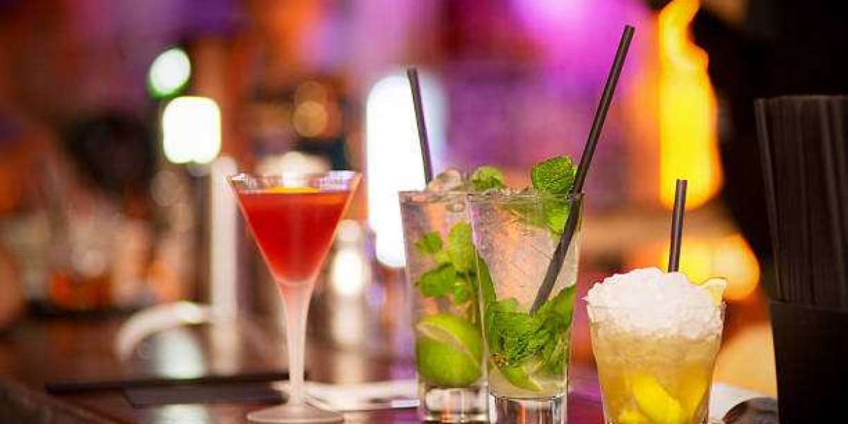 Miami Nightlife Spotlight: The Best Bars to Visit Right Now