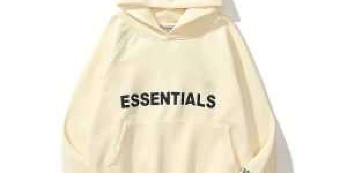 Essentials Hoodie – Iconic Streetwear Look with Supreme Comfort