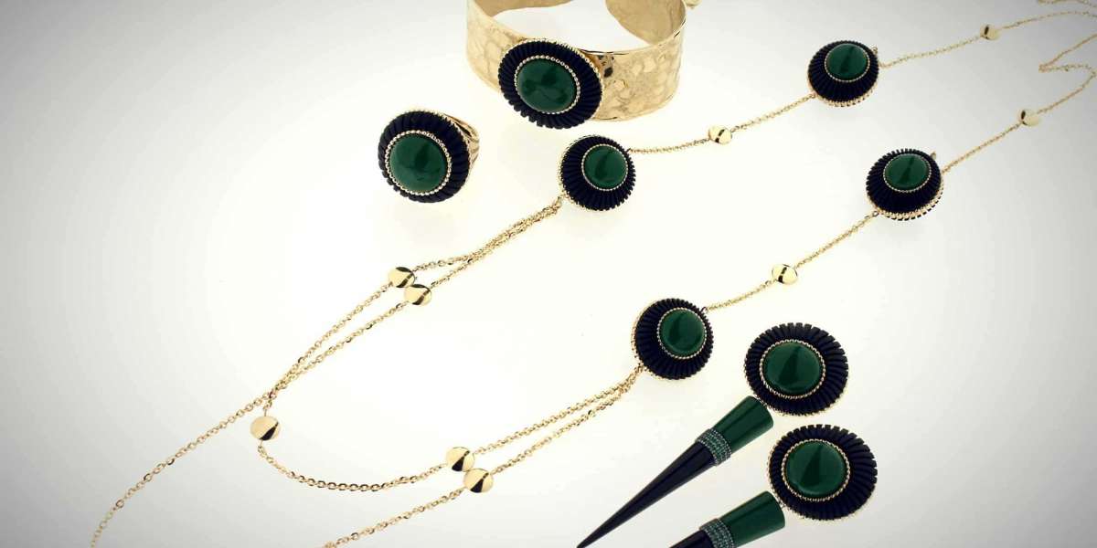 Seasonal Differences in 18K Gold Price in Dubai