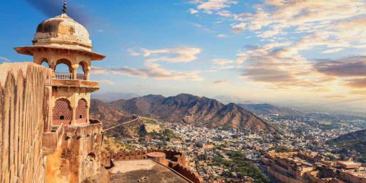 Jaipur Udaipur Tour: Royal Palaces, Lakes, and Rajasthan’s Heritage