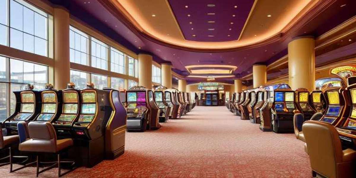 Mobile Gambling at LuckyWins Casino