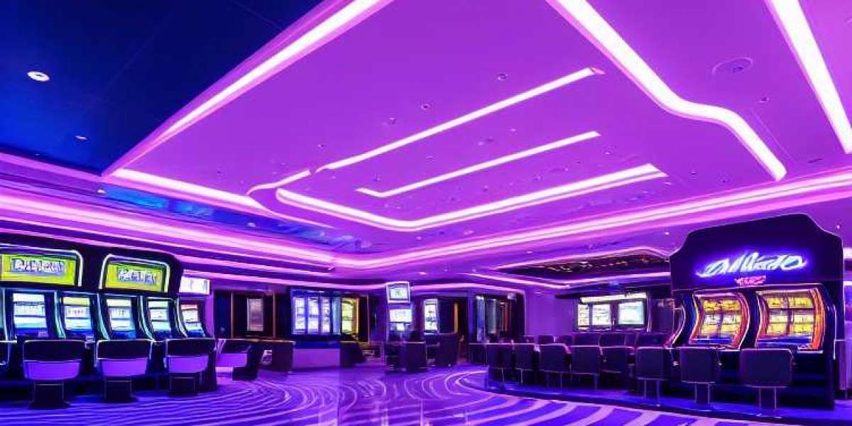 Fast Collision Competitions at Royalreels