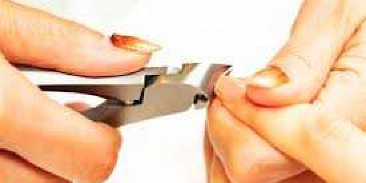 How to Use Nail Nippers Safely for a Perfect Manicure