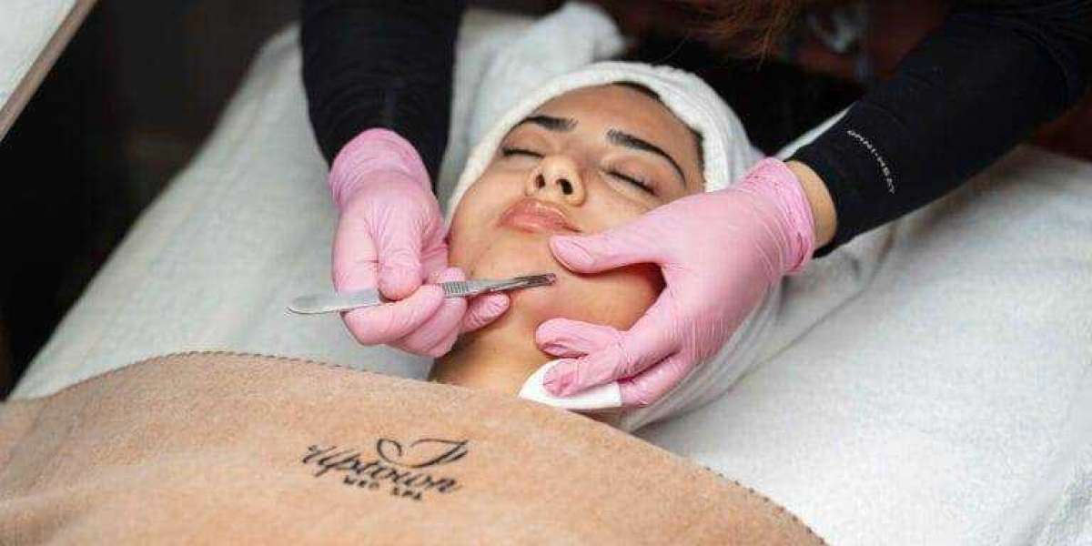 Dermaplaning Facial Oakville - Uptown Med Spa Oakville