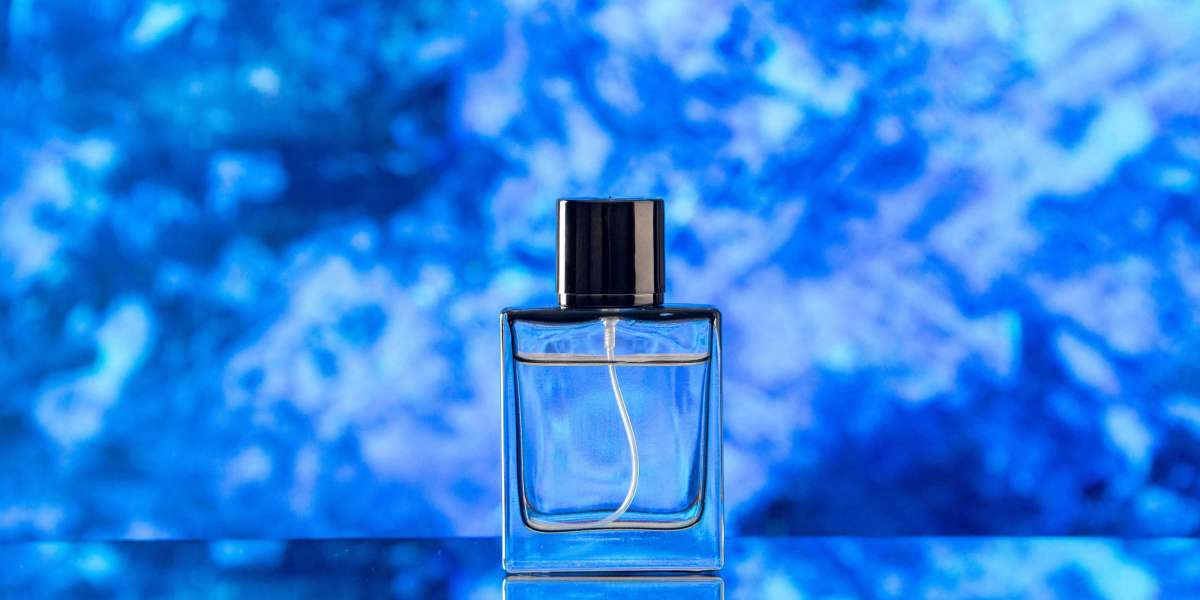 روز وود: عطر فاخر يجمع بين الفخامة والدفء بروح عربية أصيلة