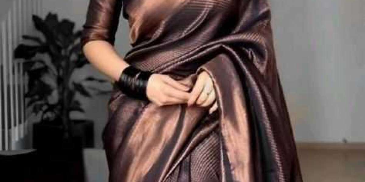 The Art of Perfect Saree Wear for the Modern Woman