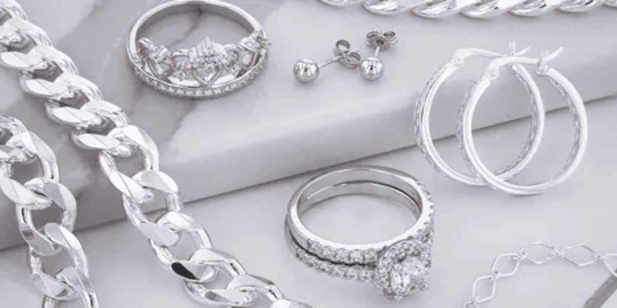 Best Silver Cleaner for Jewelry – Complete Guide to Make Your Shine Last Longer