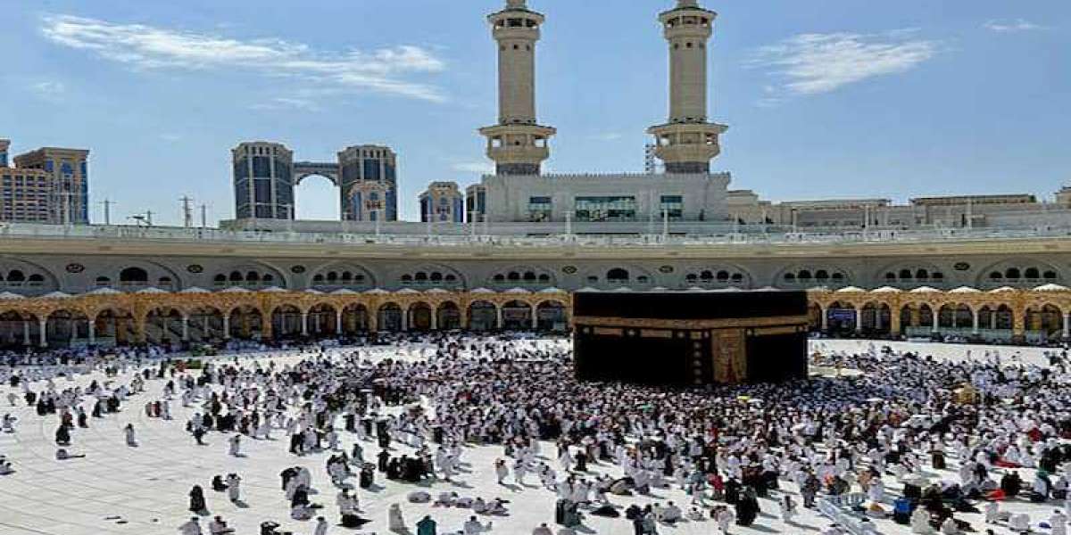 Best Umrah Packages for Families: Comfort, Safety & Convenience