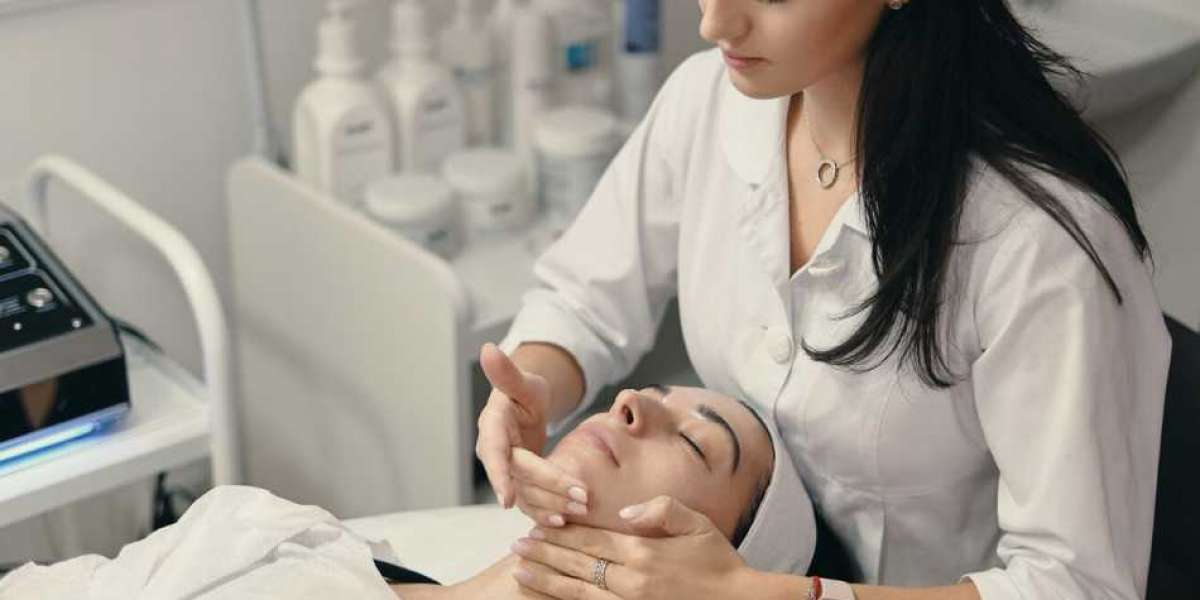 Skin Whitening Treatment in Dubai: Clinically Approved Procedures for Brighter Skin Tone