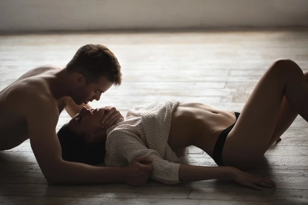 Escorts Kolkata Nearby JW | Taj | Park |OYO