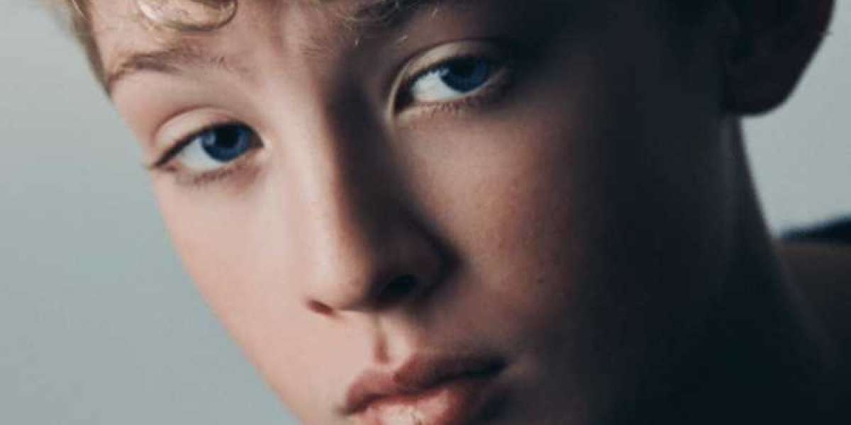 Lox Pratt's Career Surge: New UTA Deal & HBO's 'Harry Potter' Role