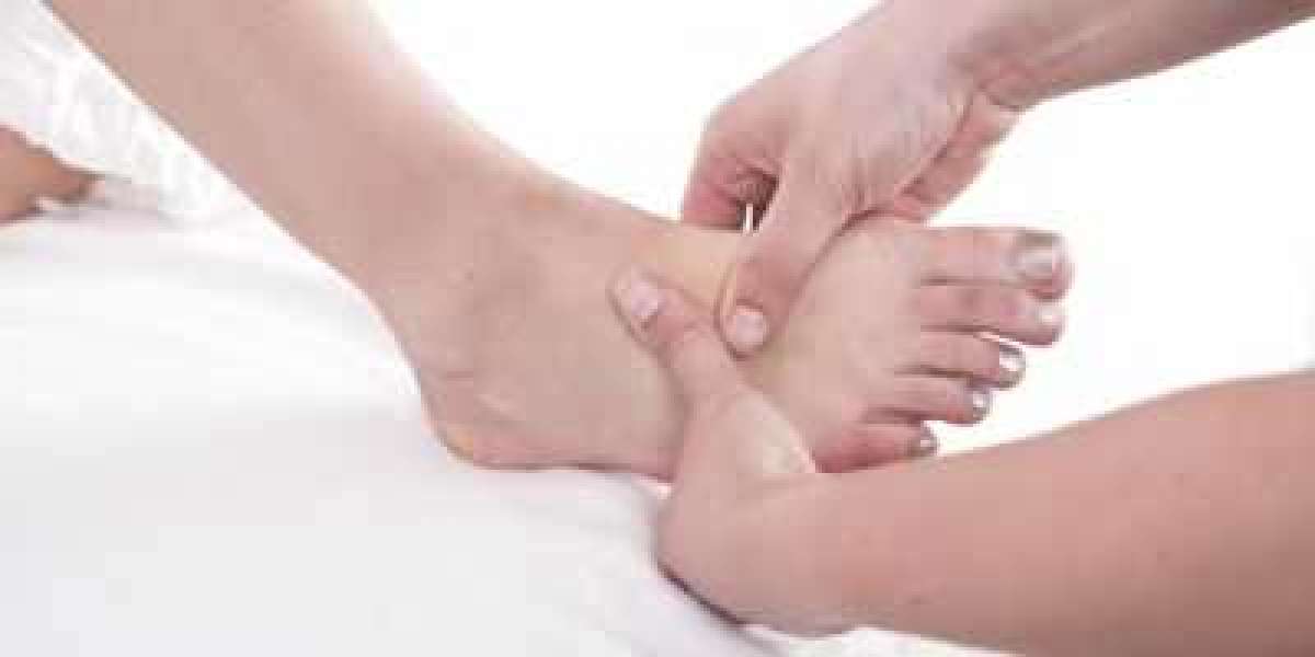 Ankle Fracture Treatment in Singapore: Symptoms, Care & Recovery Guide