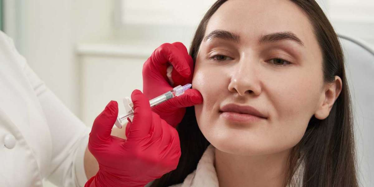 Benefits of Choosing Dermal Fillers in Dubai for Facial Rejuvenation
